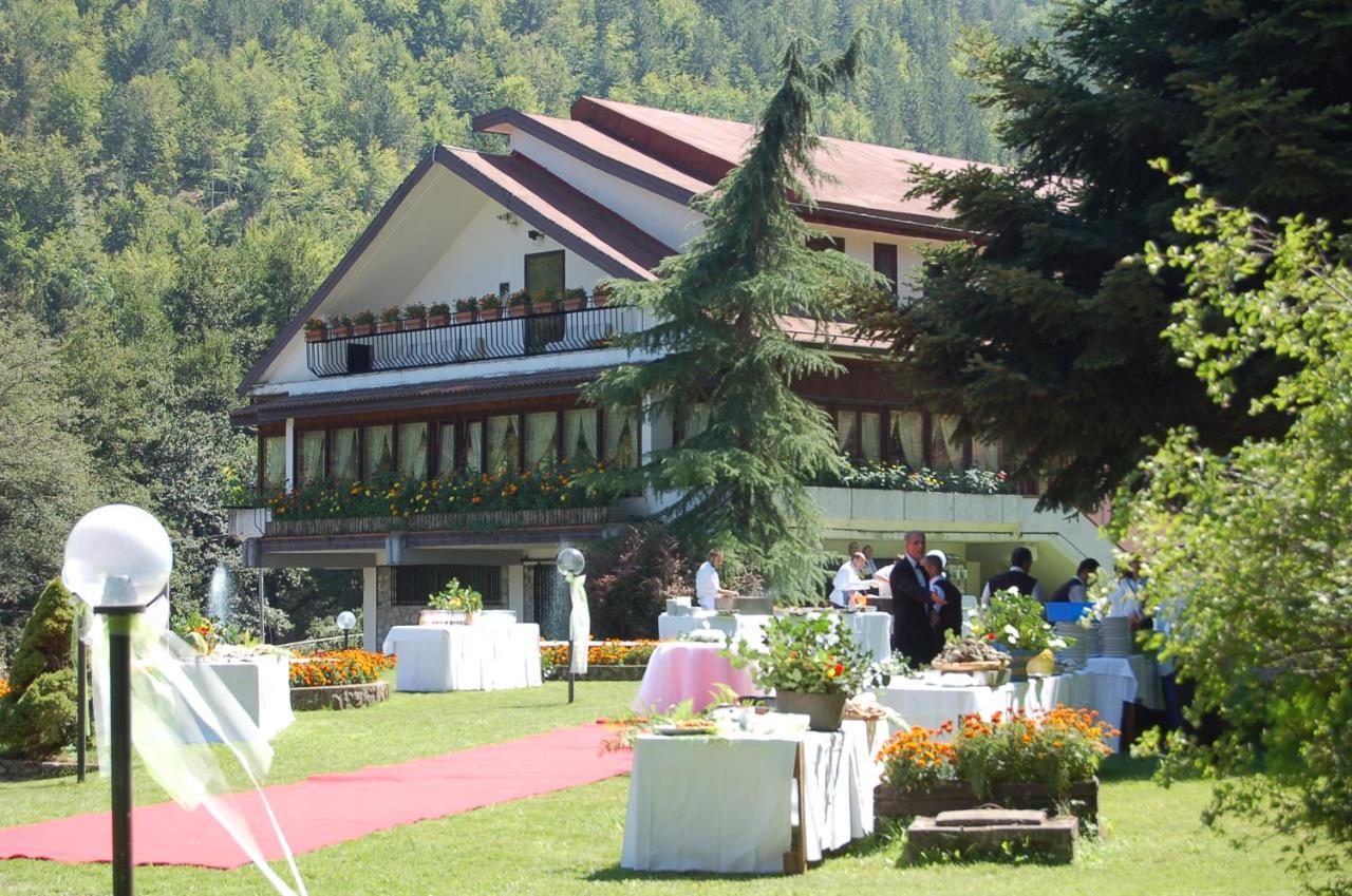 Hotel Lo Sciatore Cotronei Екстер'єр фото